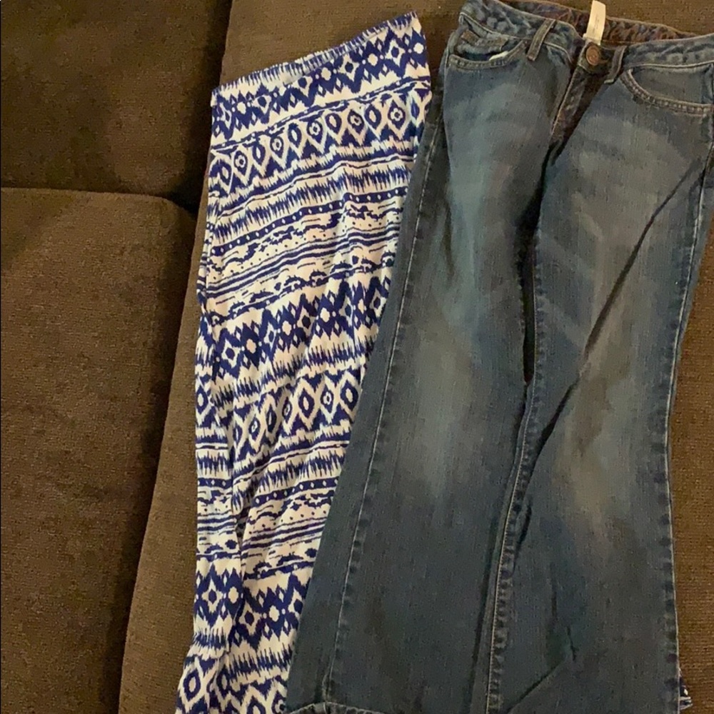 Girls size 7 bottoms